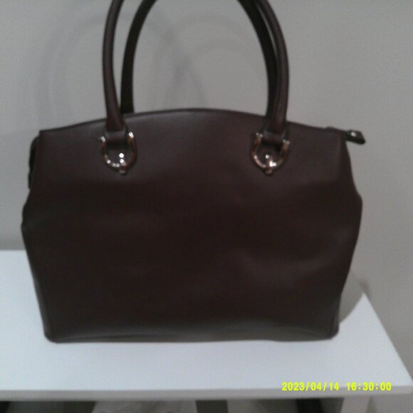 Large London Fog Burgundy Purse - Picture 3 of 5